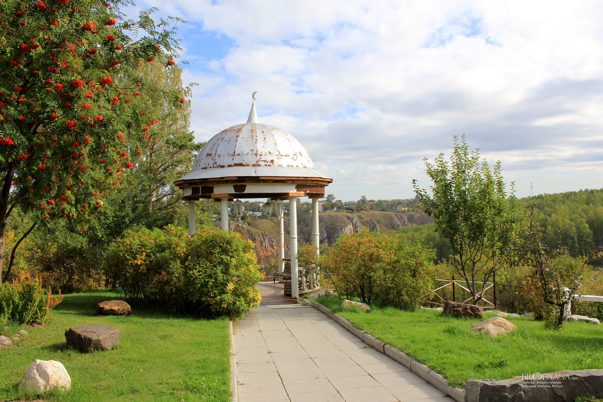 Hotel Sosnovy Bor, Kamensk Uralskiy (Пансионат-гостиница Сосновый Бор, Каменск Уральский)